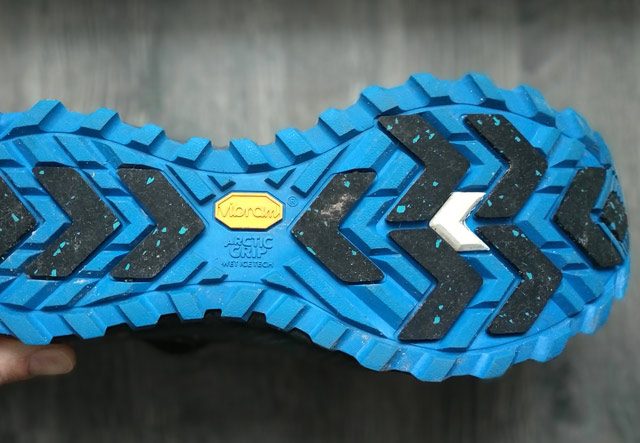 Как выбрать кроссовки для бега зимой 