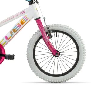 Покрышка белая CUBE TIRE 160 white