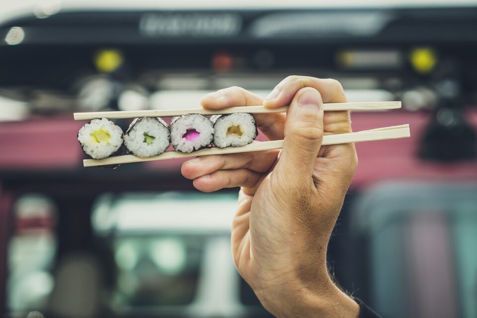 Как правильно есть суши, чтобы не поправиться?