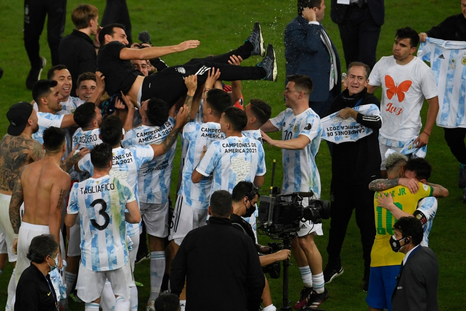 Завтра Скалони может столкнуться с подобными сценами, если Аргентина победит Францию.