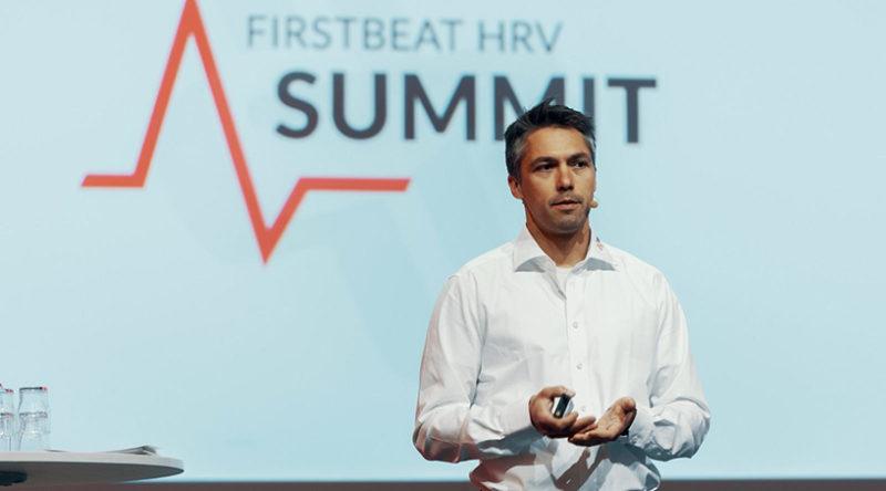 Вели-Пекка Курунмаки (директор профессионального спорта в Firstbeat) на саммите Firstbeat HRV 2019